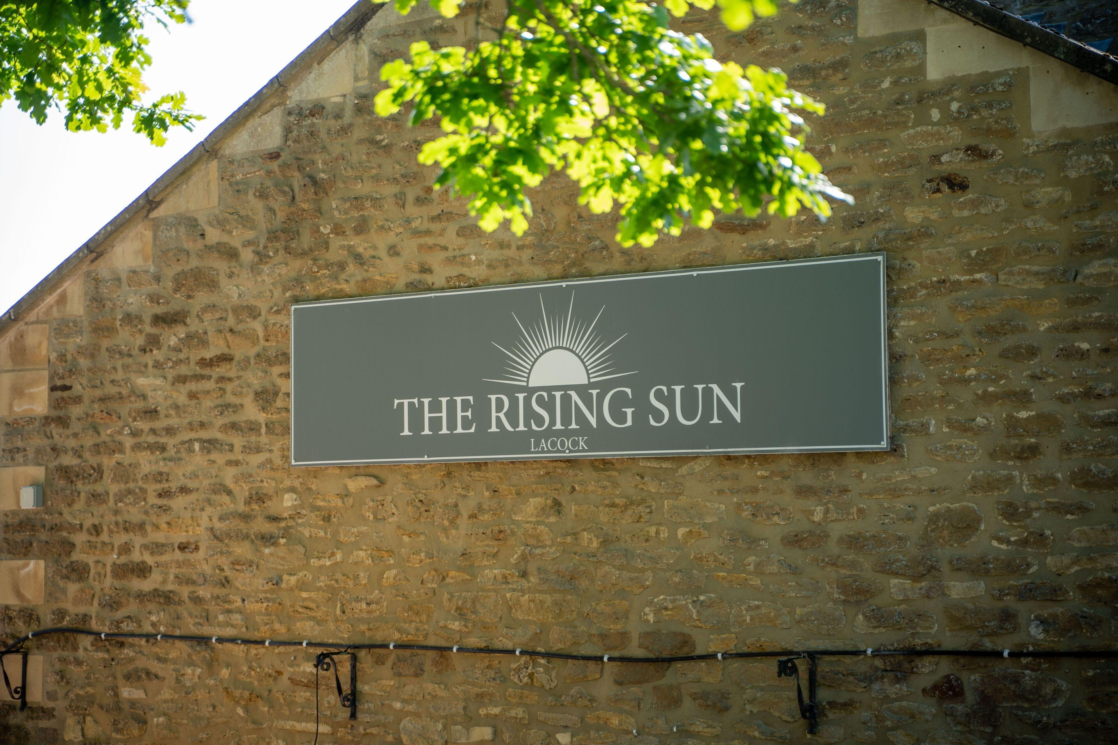 RISING SUN PUB, RESTAURANT AND ROOMS | ⋆⋆ | LACOCK, UNITED KINGDOM ...